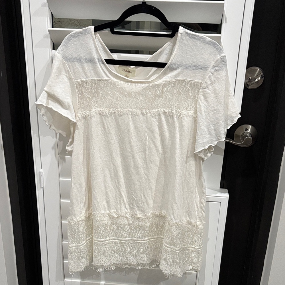 Delletta Cream Lace Blouse